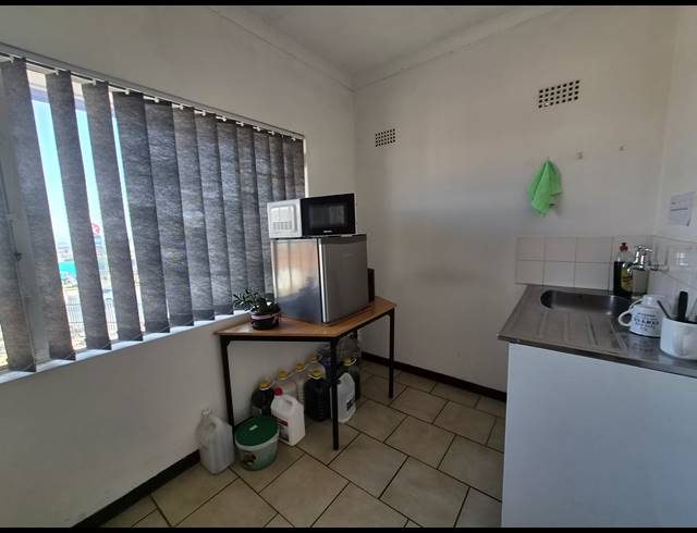 450M² WAREHOUSE TO LET IN ALLANDALE